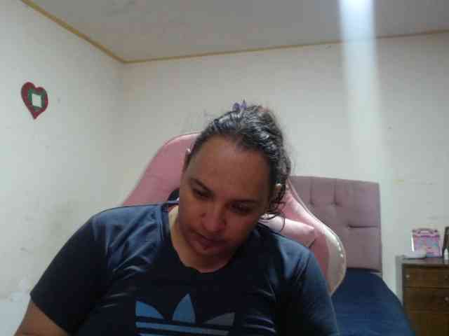 miaabrownn2 webcam