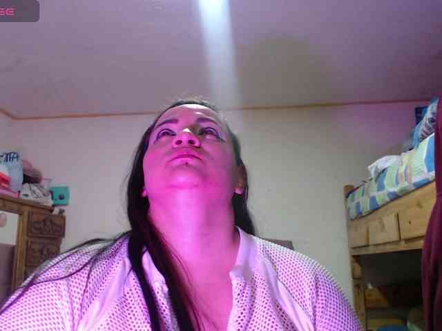 miaabrownn2 webcam