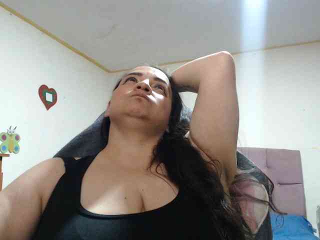 miaabrownn2 webcam