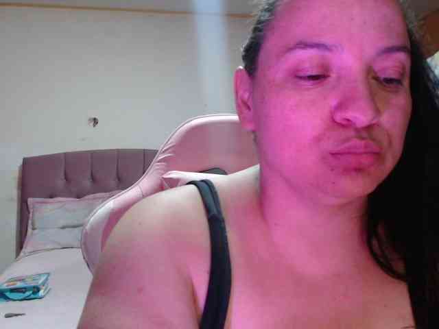 miaabrownn2 webcam