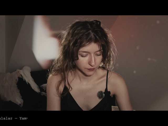WebCora live cam on BongaCams