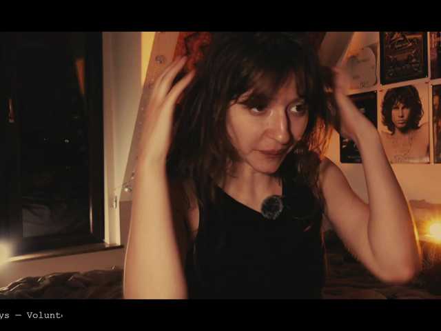 WebCora's BongaCams show and profile