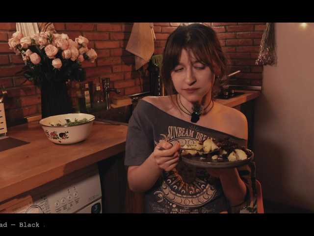 WebCora's BongaCams show and profile