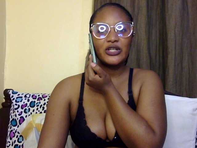 Prettyfibby live cam on BongaCams
