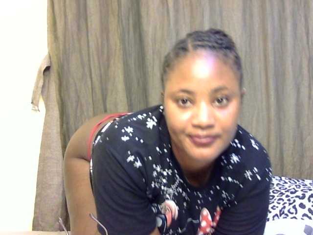 Prettyfibby live cam on BongaCams