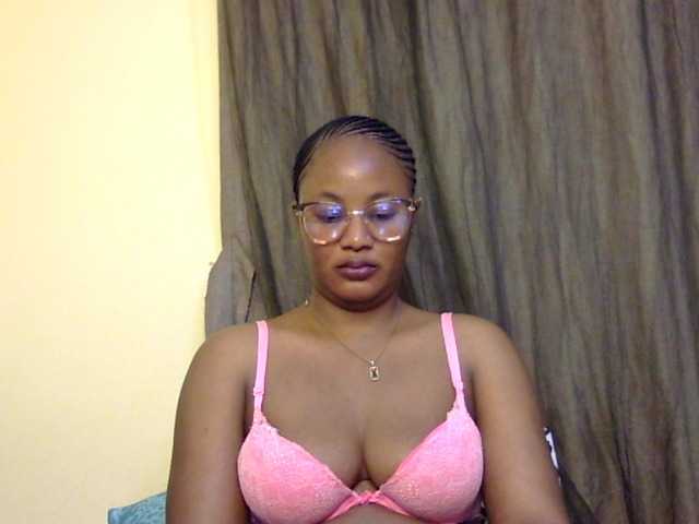Prettyfibby live cam on BongaCams