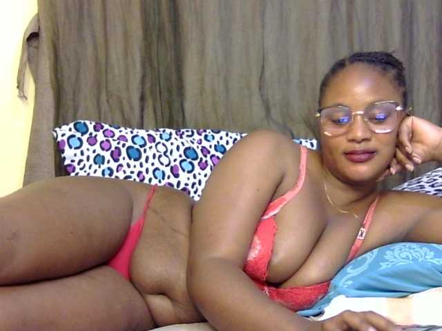 Prettyfibby live cam on BongaCams
