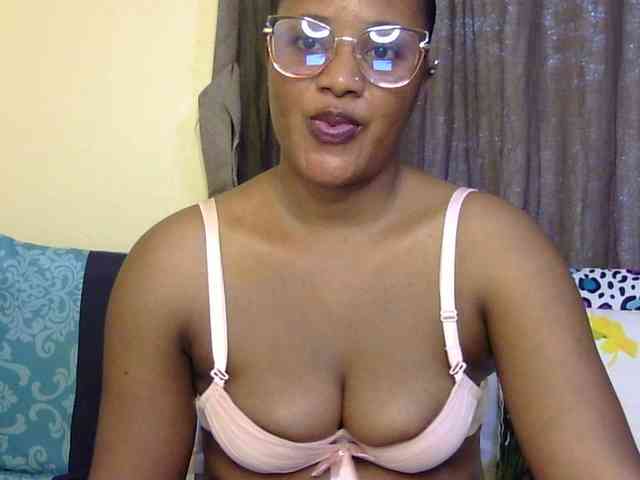 Prettyfibby webcam