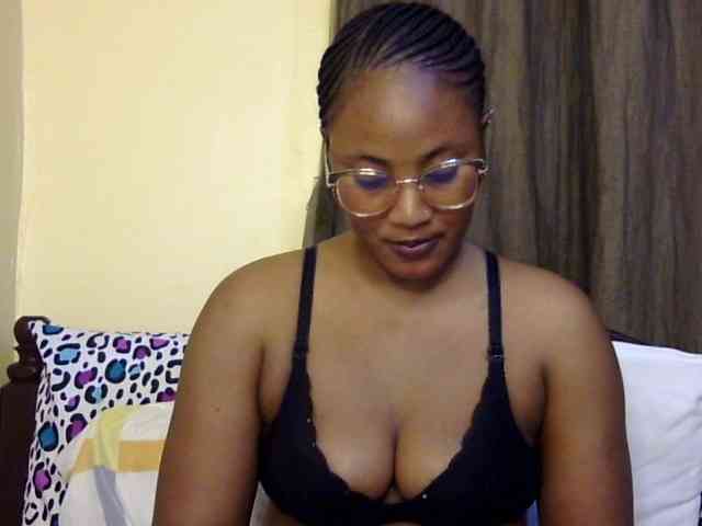 Prettyfibby webcam