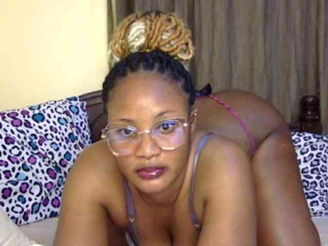 Prettyfibby webcam