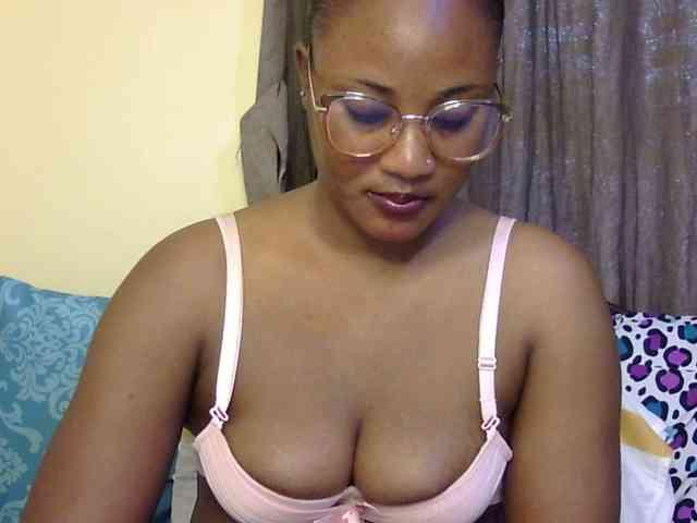 Prettyfibby webcam