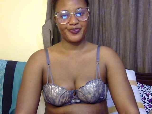 Prettyfibby webcam