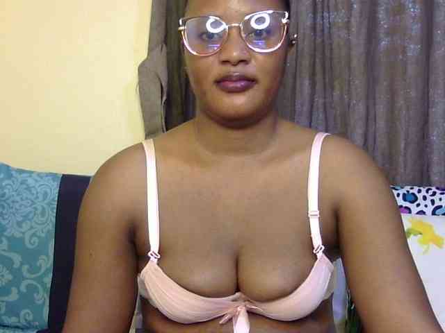 Prettyfibby webcam