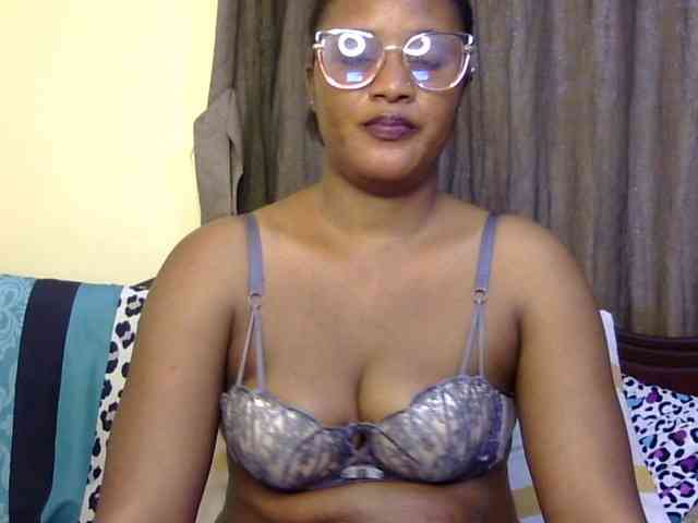 Prettyfibby webcam