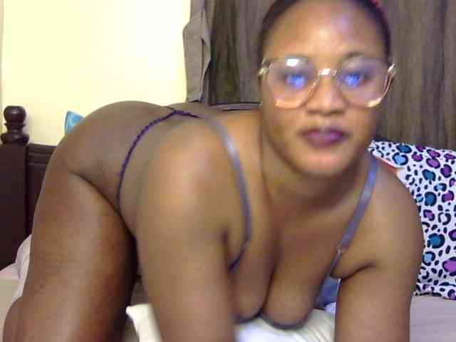 Prettyfibby webcam