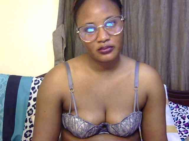 Prettyfibby webcam