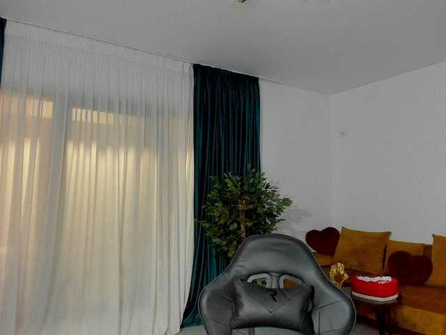 Sabrina040120's BongaCams show and profile