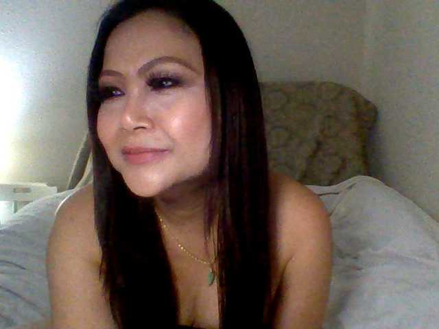 cindyvong, live now on BongaCams
