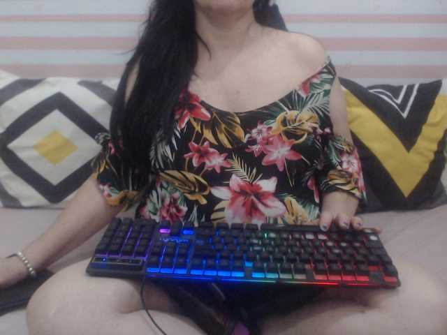 Seductivedirt live cam preview
