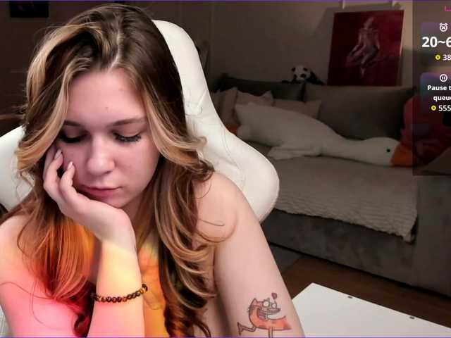 Melissa-Fox live cam