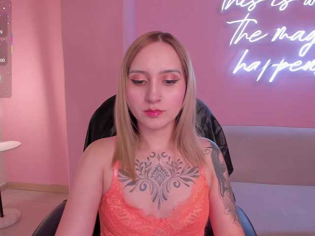 MollySunders live cam on BongaCams