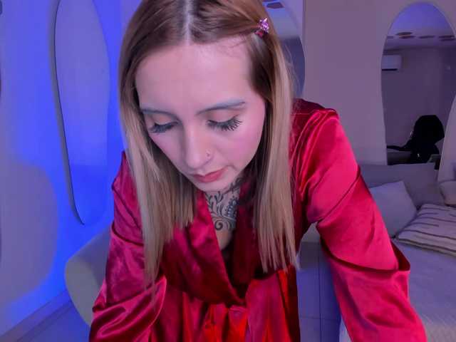 MollySunders live cam on BongaCams