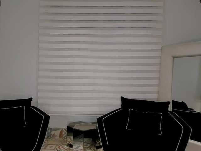 MollySunders live cam on BongaCams