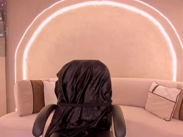 MollySunders live cam on BongaCams