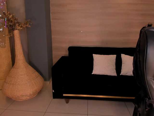 MollySunders live cam on BongaCams