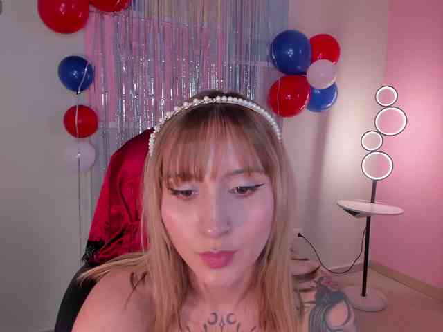 MollySunders webcam