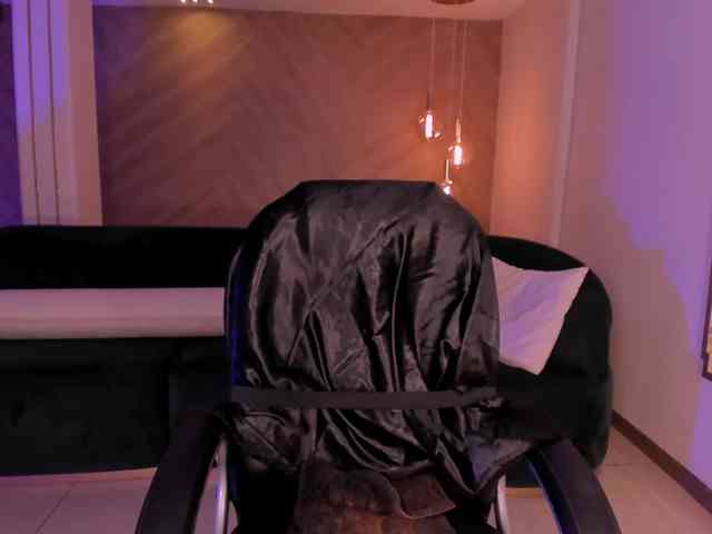 MollySunders webcam