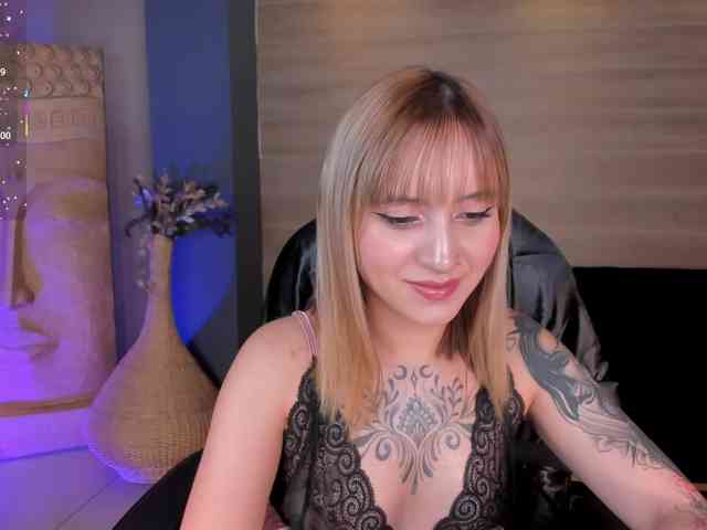 MollySunders webcam