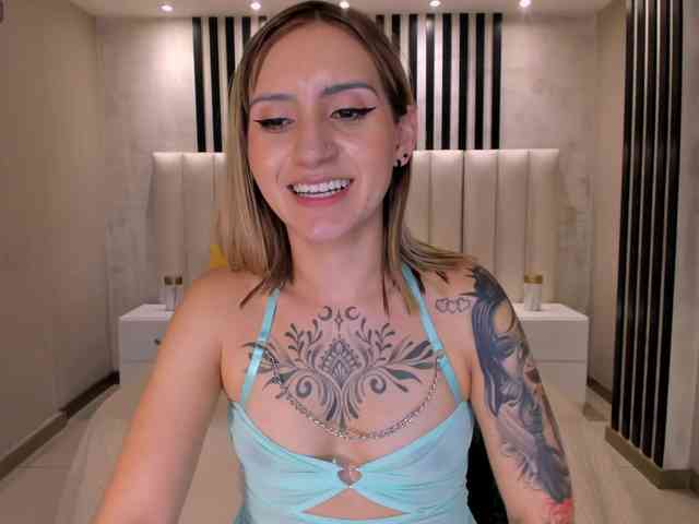 MollySunders webcam