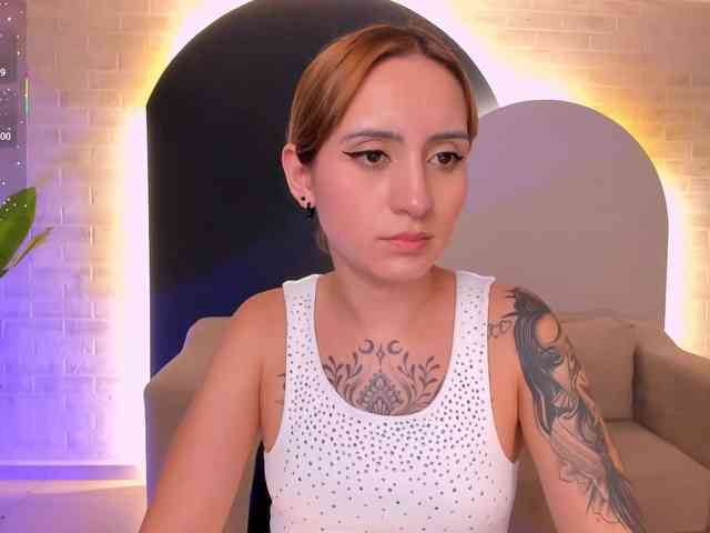 MollySunders webcam