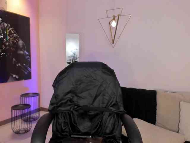 MollySunders webcam