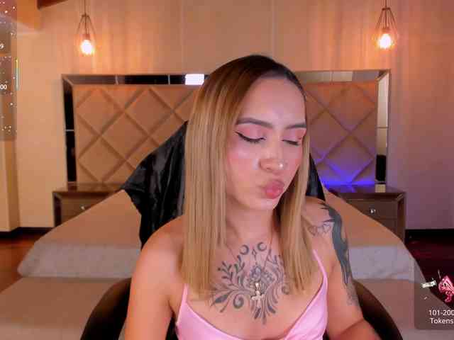 MollySunders webcam
