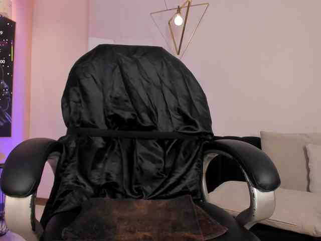 MollySunders Live Webcam on BongaCams