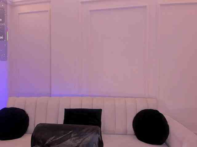 MollySunders webcam