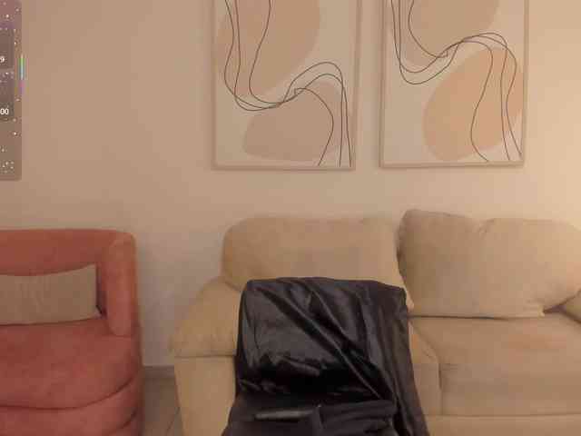 MollySunders webcam