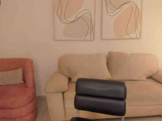 MollySunders webcam