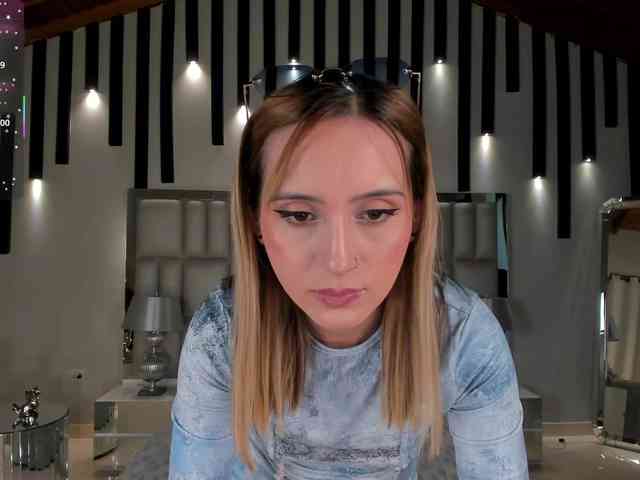 MollySunders webcam