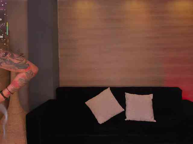 MollySunders webcam