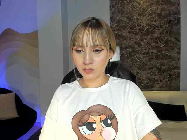 MollySunders webcam