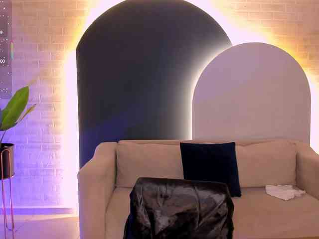 MollySunders webcam