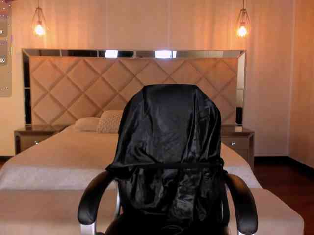 MollySunders webcam