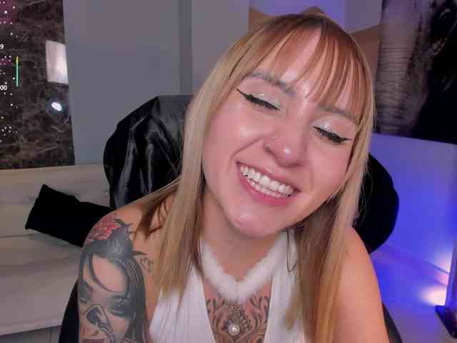 MollySunders webcam
