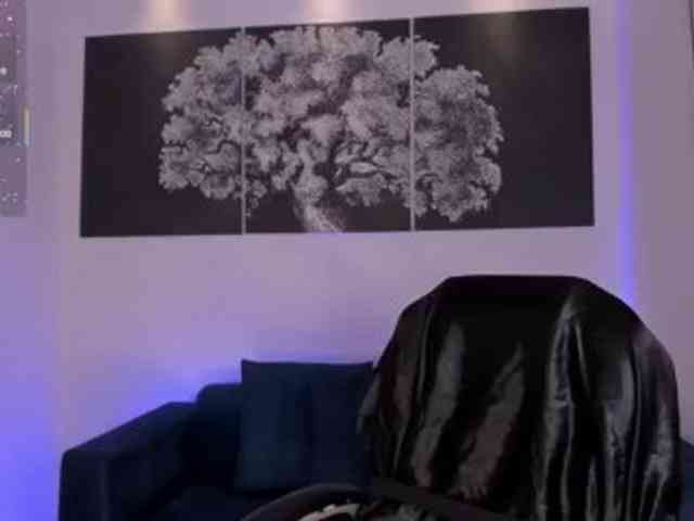 MollySunders webcam