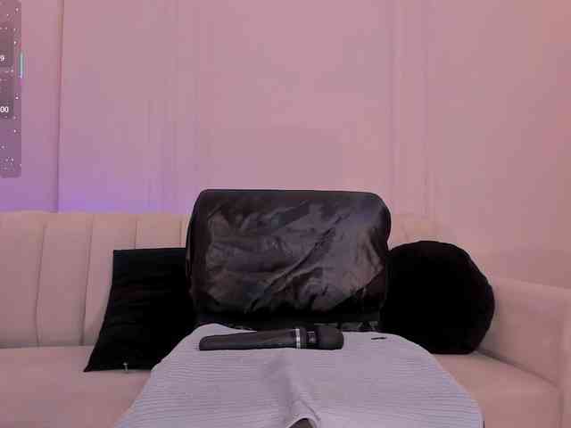 MollySunders webcam