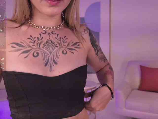 MollySunders webcam