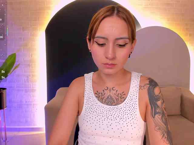 MollySunders webcam
